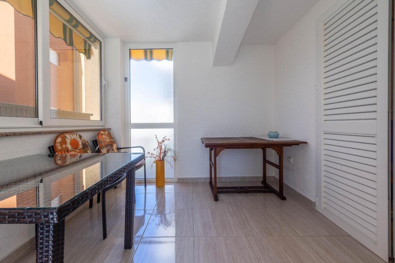 Niko Apartment Vir Dış mekan fotoğraf