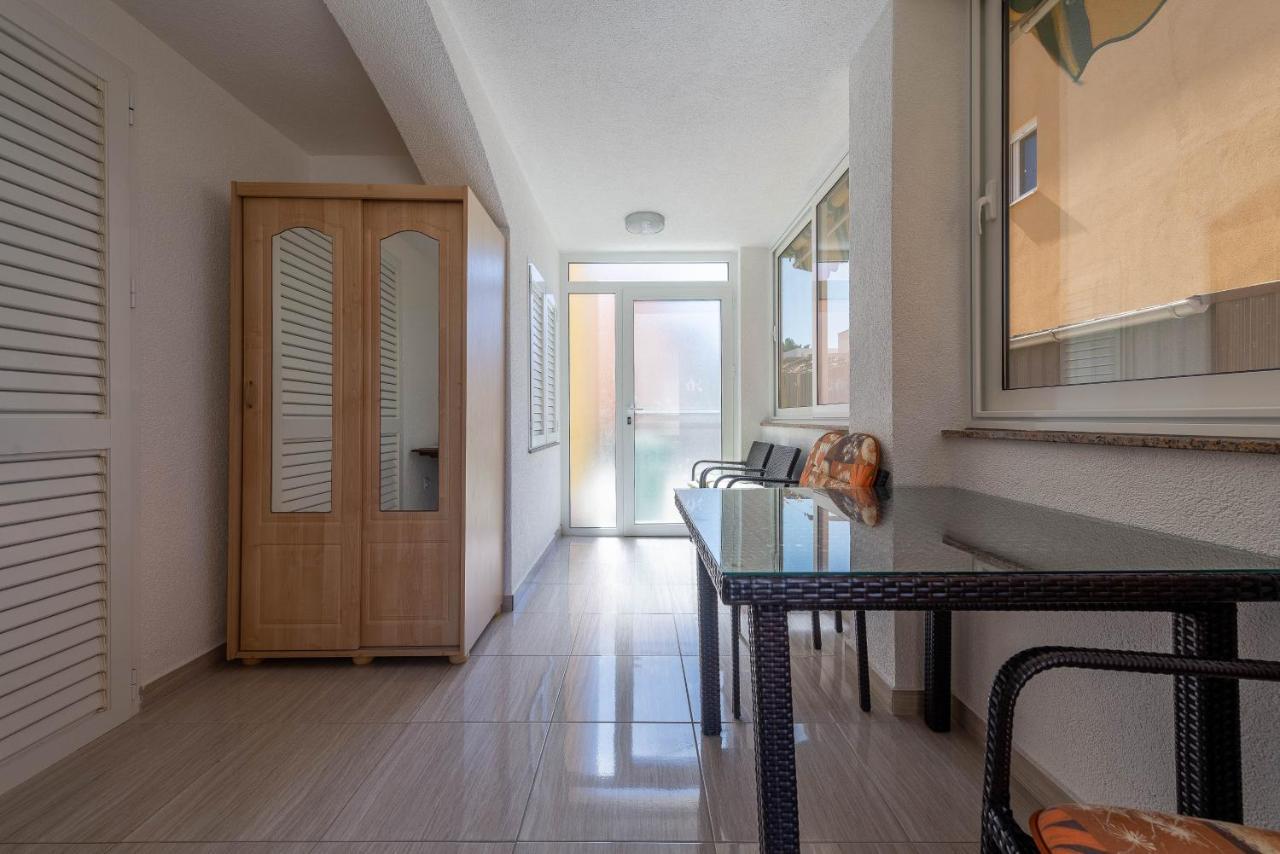 Niko Apartment Vir Dış mekan fotoğraf